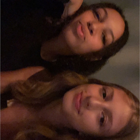 Olivia Conway - Poshmark Profile Picture of Olivia Conway (@user691369420) on Poshmark