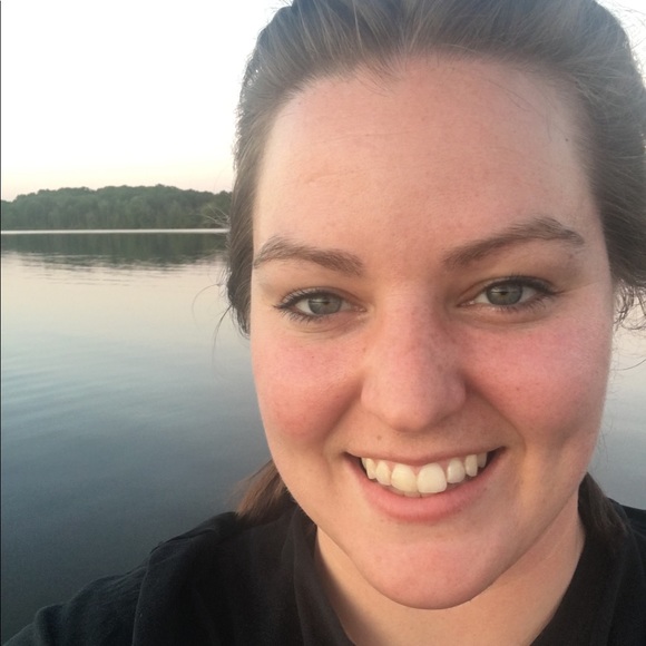 Profile Picture of Emily Keil (@keile33) on Poshmark