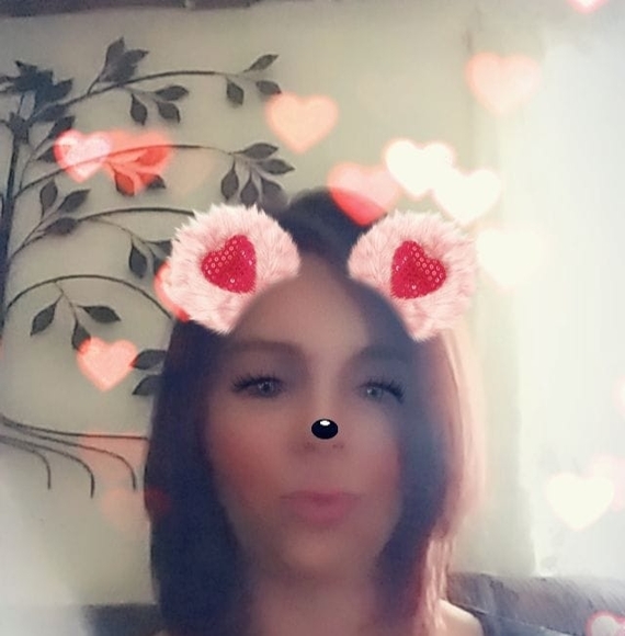 Profile Picture of Leslie Contenta (@lesliecontenta) on Poshmark