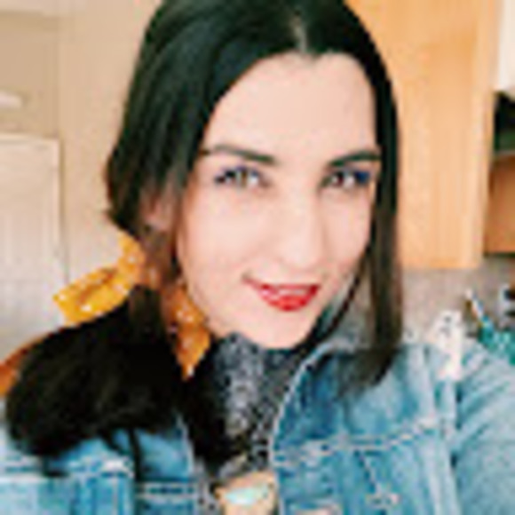 Profile Picture of Leily Khatibi (@leilykhatibi) on Poshmark