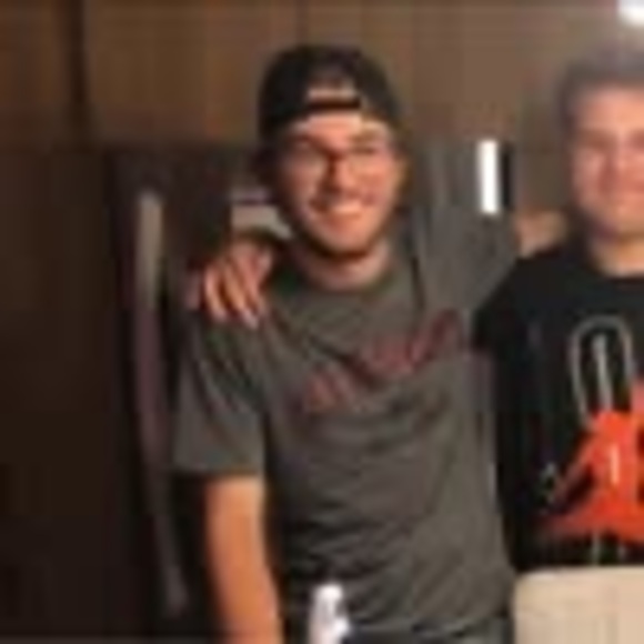 Profile Picture of Jonathan Cloutier (@jonathanclou674) on Poshmark