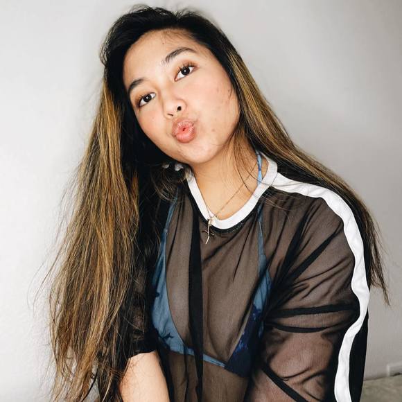 Profile Picture of Geralene Encinas (@neneging013) on Poshmark