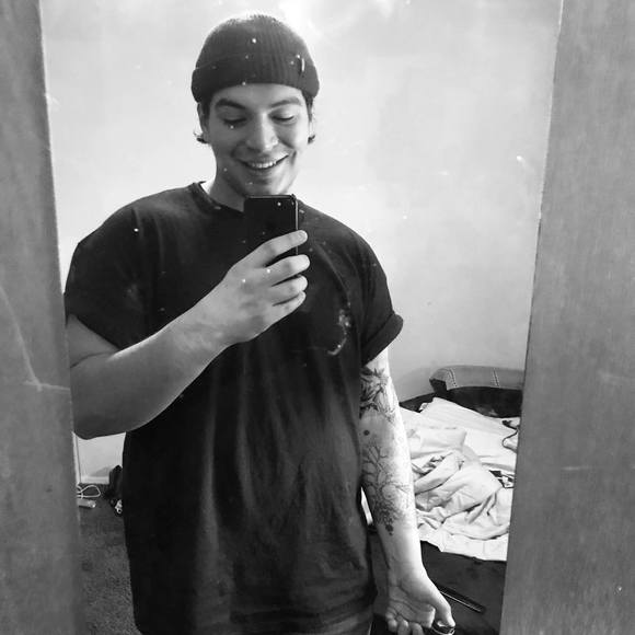 Profile Picture of Danny Venegas (@dannyvenegas) on Poshmark