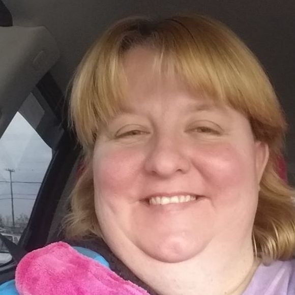 Profile Picture of Candy Wallace (@candywallace) on Poshmark