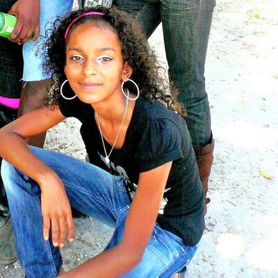 Profile Picture of Shantel Reid (@xXShantix) on Twitter