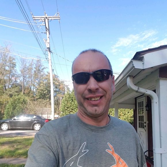 Profile Picture of James Shane (@james76pa) on Poshmark