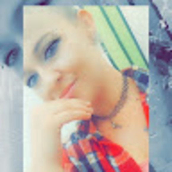 Profile Picture of Christine Adolphson (@adolphson25) on Poshmark