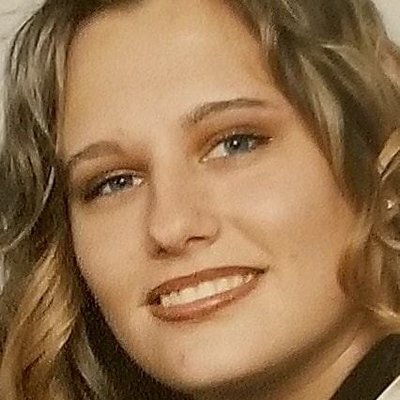 Profile Picture of Bobbie Jo (@niceprtty) on Twitter