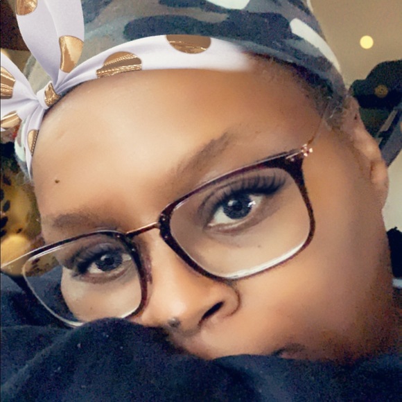 Profile Picture of Jacqueline Riley (@jazminejackie36) on Poshmark