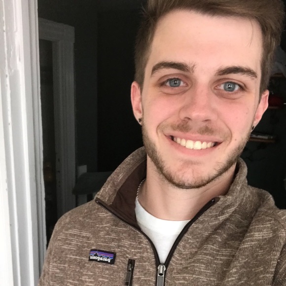 Profile Picture of Neil Hancock (@yankees9501) on Poshmark