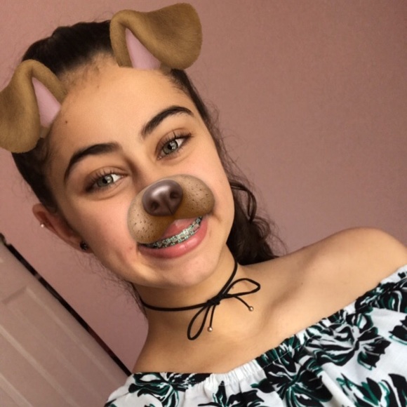 Profile Picture of Nazly Papaladze (@nazzzzly) on Poshmark