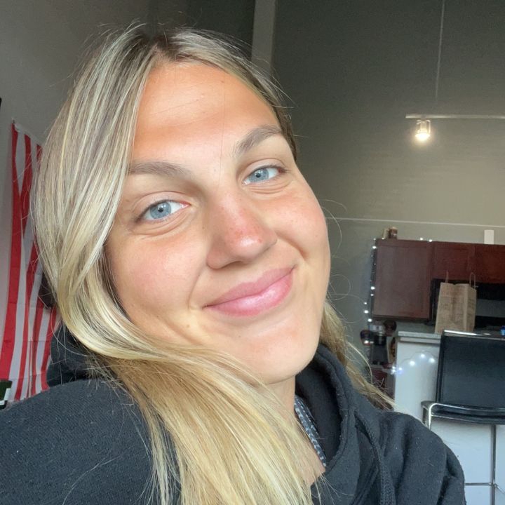 Profile Picture of zo (@zoe_peterson_) on Tiktok