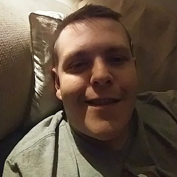 Profile Picture of Travis Hay (@thay3) on Poshmark