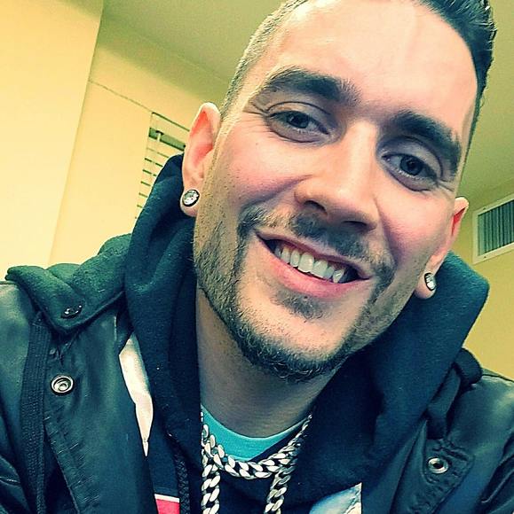 Profile Picture of Randy Decoite (@rdecoite415) on Poshmark