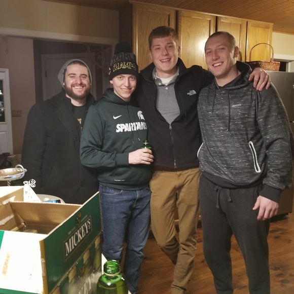 Profile Picture of Kevin William (@kevink99) on Poshmark