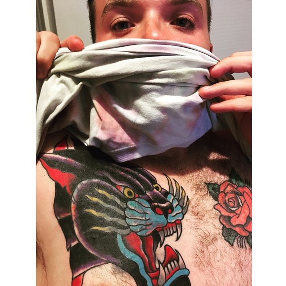 Profile Picture of Sam Hastings (@samh676) on Poshmark