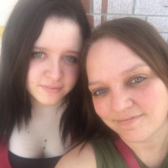 Profile Picture of Cindy Schumacher (@cindyschumacher) on Poshmark