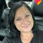 Profile Picture of Lynette Hallowell-Parkhurst (@sunshyne1399) on Instagram