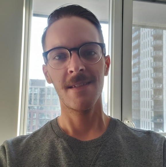 Profile Picture of Jesse King (@jesseking230) on Poshmark