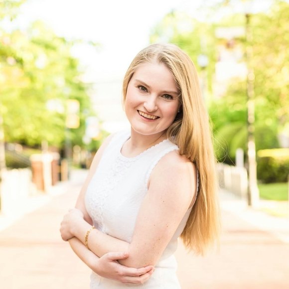 Profile Picture of Annie Ranson (@annieranson) on Poshmark