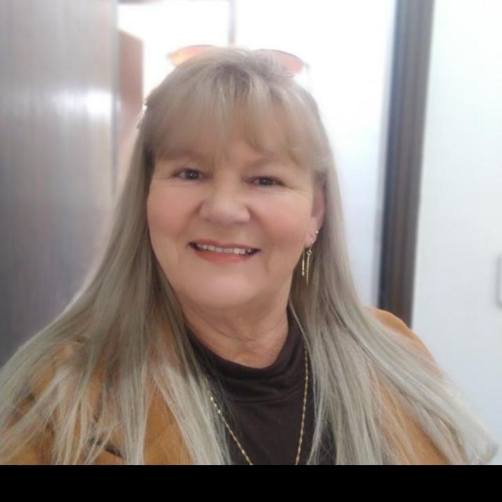 Profile Picture of Luciane (@luciane.zimmermann) on Tiktok