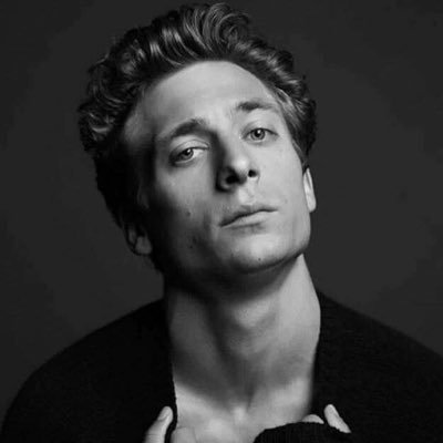 Profile Picture of Jeremy Allen White (@JeremyAllenReal) on Twitter