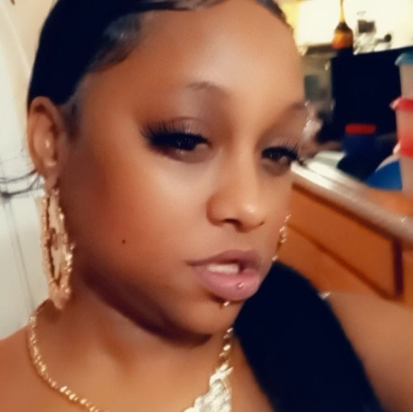 Profile Picture of Nechole Patterson (@ladiemae430) on Poshmark