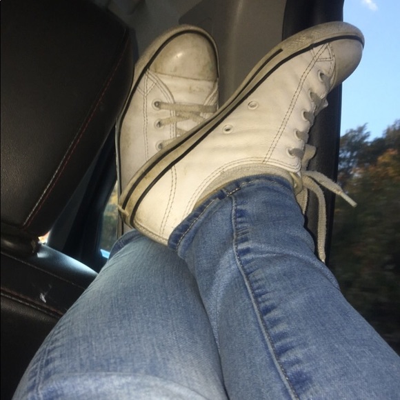 Profile Picture of Rehyna Sharrock (@rehynass) on Poshmark