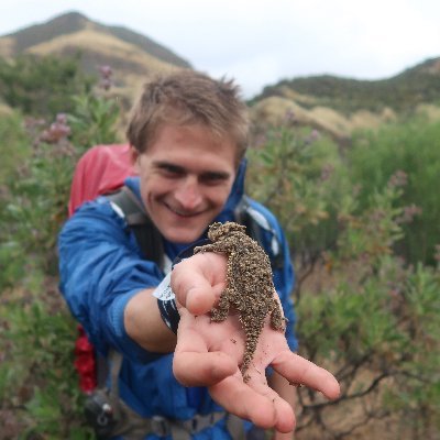 Profile Picture of David Williams (@ZoologyDave) on Twitter