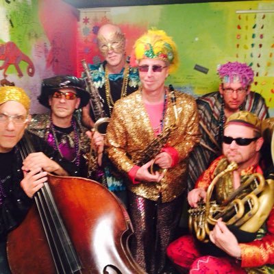 Profile Picture of Ken Field (@revsnakeens) on Twitter
