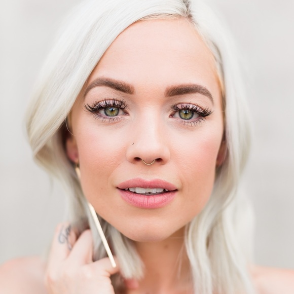 Profile Picture of Brooke Pribyl (@thebrookenicole) on Poshmark