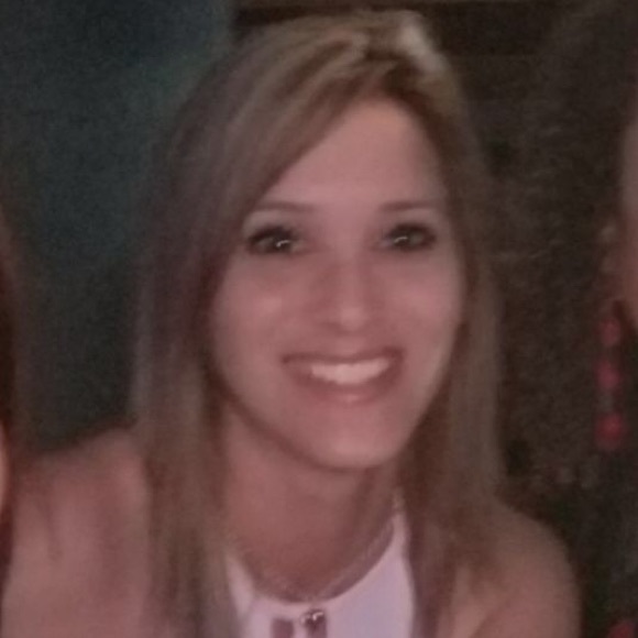 Profile Picture of Milly Perez (@agarciacruz) on Poshmark