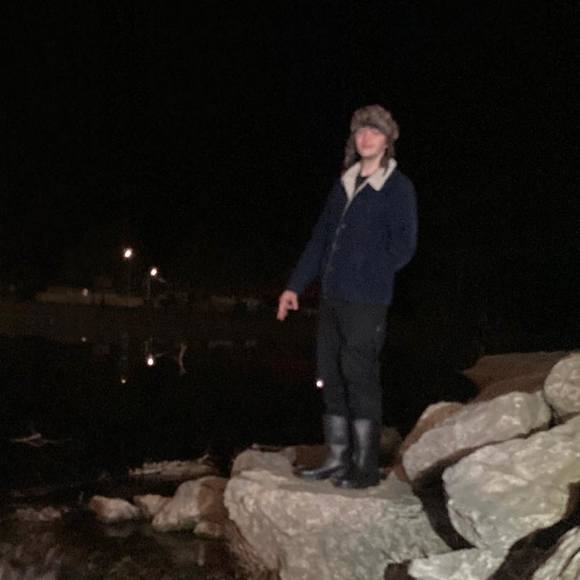 Profile Picture of Dawson Hamblin (@hamblindawson) on Poshmark