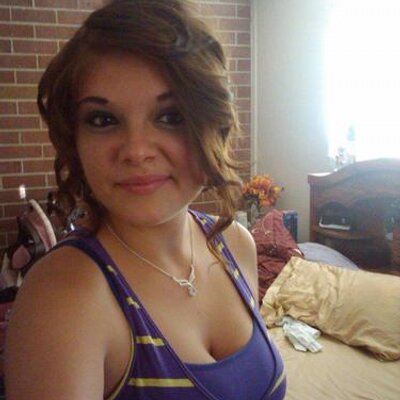 Profile Picture of Amber Baggett (@AmberRayeBagget) on Twitter