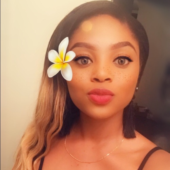Profile Picture of Tobi Oladunjoye (@tobilobaolad) on Poshmark