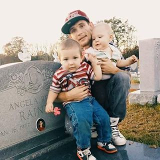 Profile Picture of Neal Humphrey (@neal.humphrey.56) on Facebook