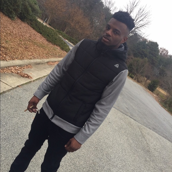 Profile Picture of Marcus Rivers (@marcusr96970) on Poshmark