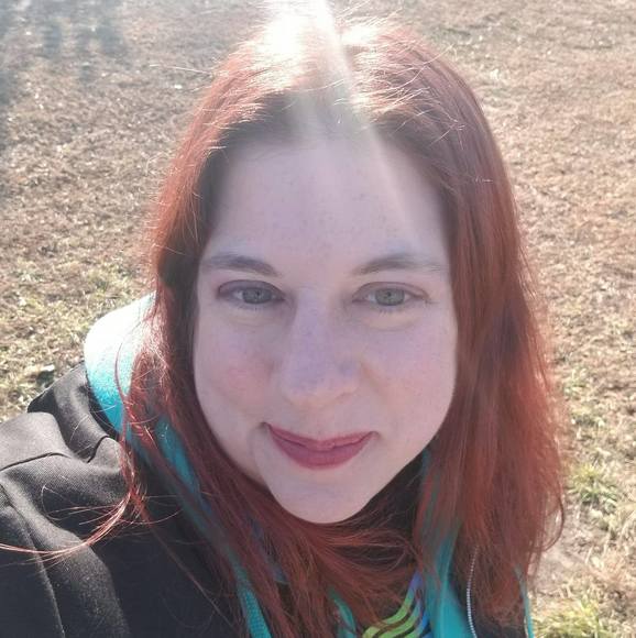 Profile Picture of Lisa Rosenberg (@lisarose3) on Poshmark