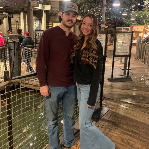 Profile Picture of Jonathan Riddle (@jriddle22) on Poshmark