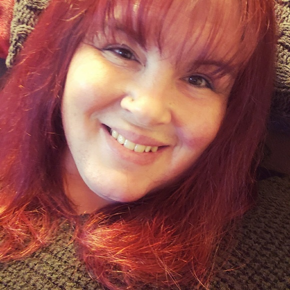 Profile Picture of Cassandra Harrison (@cassiethegem) on Poshmark