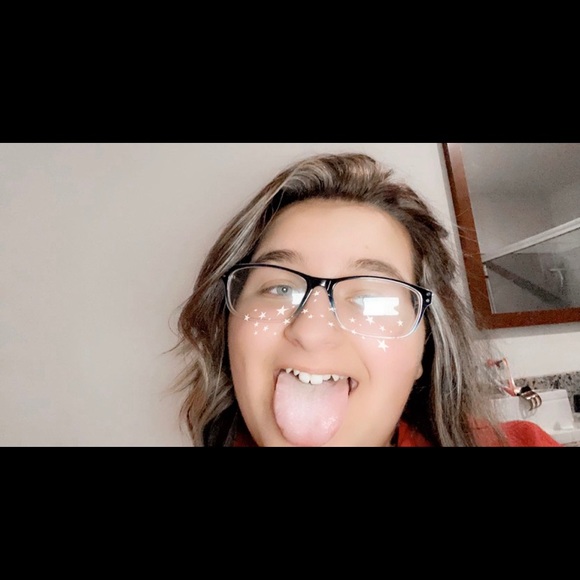 Profile Picture of Trinity Stoldt (@stoldttrinity) on Poshmark