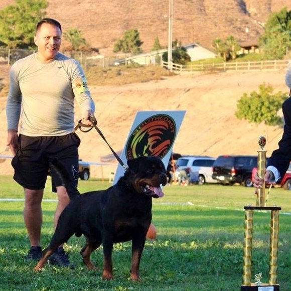 Profile Picture of Jimmy Villegas (@jimmyvillegas) on Poshmark