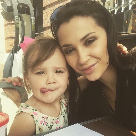 Profile Picture of Christina Kapela (@milli08) on Poshmark