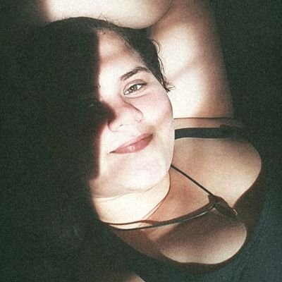 Profile Picture of BEEa (@b_pauladix) on Twitter