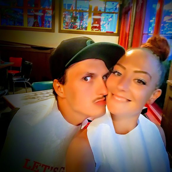 Profile Picture of Marie Scouller (@mrsscouller) on Poshmark