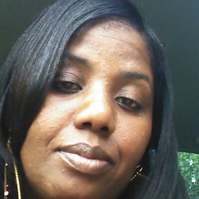 Profile Picture of Tracey Lovelace (@LoveaceTracey) on Twitter