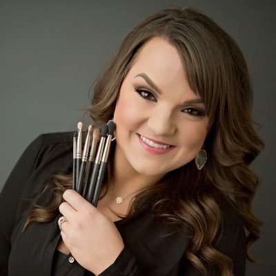 Profile Picture of Selena Morgan Meyer (@makeupbyselena_) on Twitter