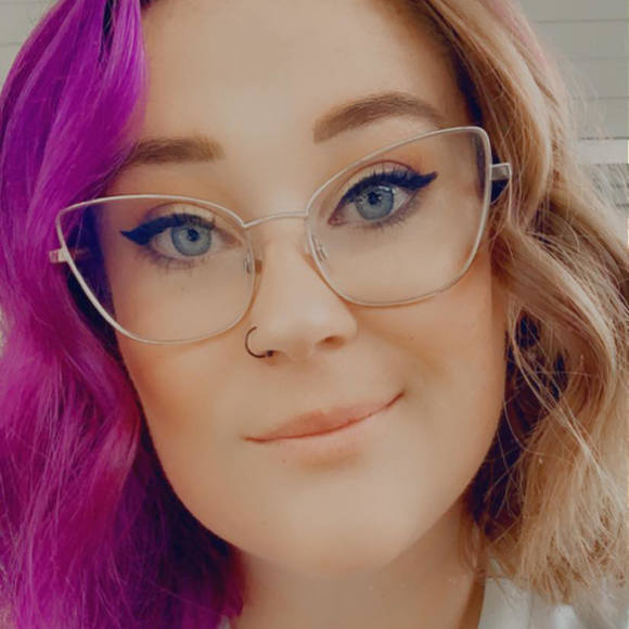 Profile Picture of Brittany Schultz (@aktomboy9) on Poshmark