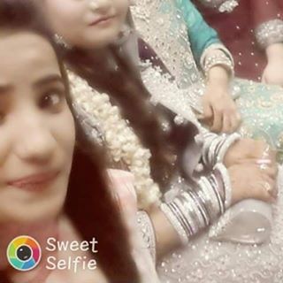 Profile Picture of Arfa Qureshi (@arfa.qureshi.9404) on Facebook