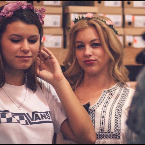 Profile Picture of Emily Candies (@emilyadeleee) on Poshmark